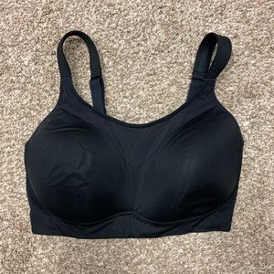 Carrie Underwood Calia sports bra 34dd